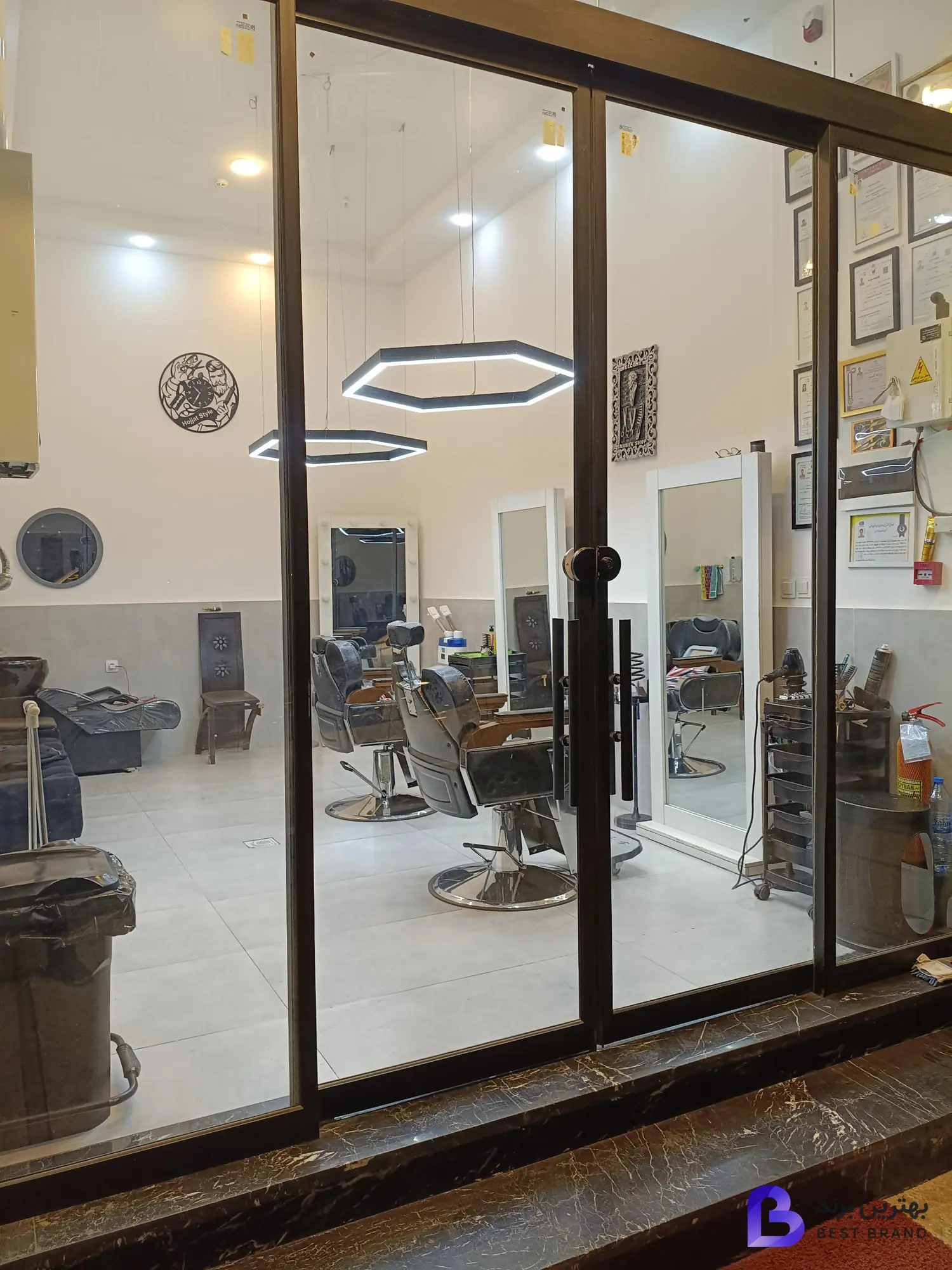 تصویر 1 از آرایشگاه مردانه کوروش vip