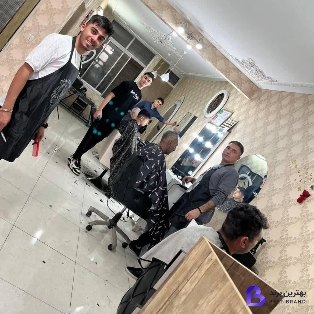 تصویر 2 از آرایشگاه و آموزشگاه امیر خلعت بری