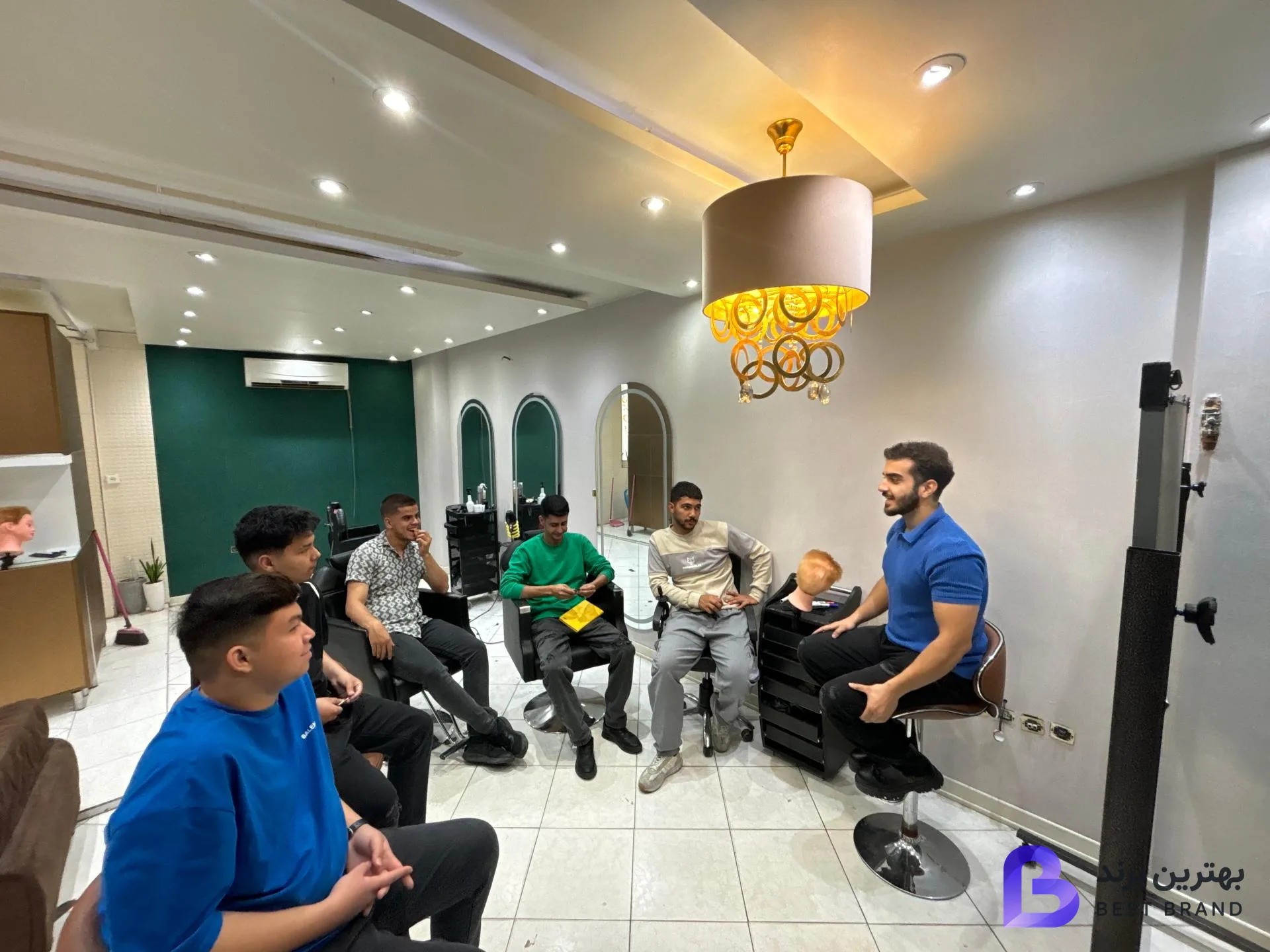 تصویر 2 از آموزشگاه آرایشگری مردانه امین احمدی