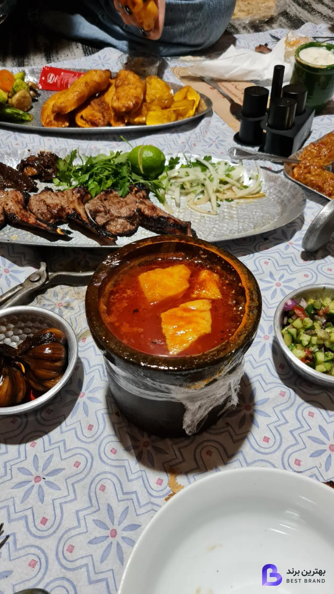 تصویر 1 از باغ رستوران شاخه نبات