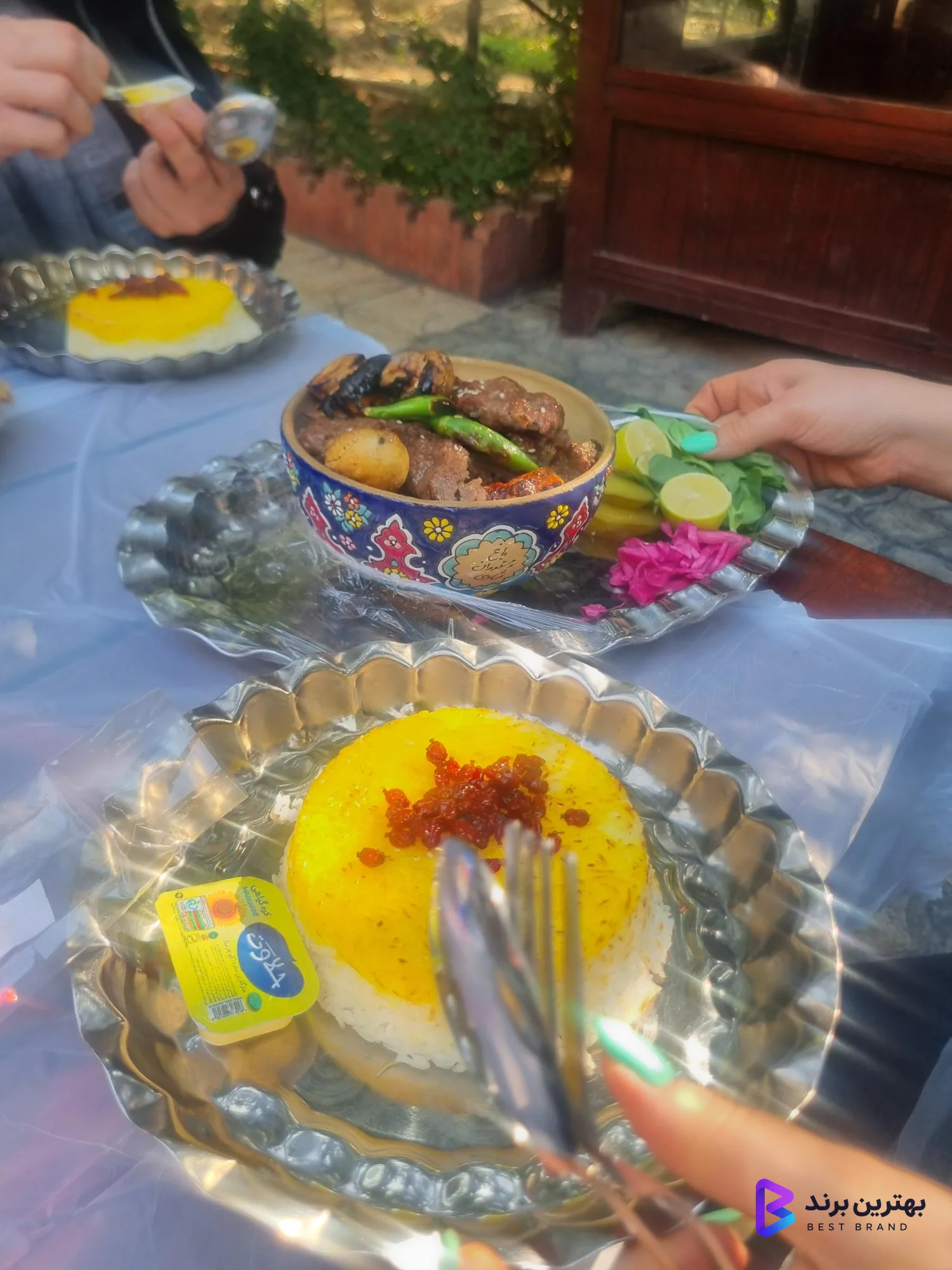 تصویر 1 از باغ رستوران شادی