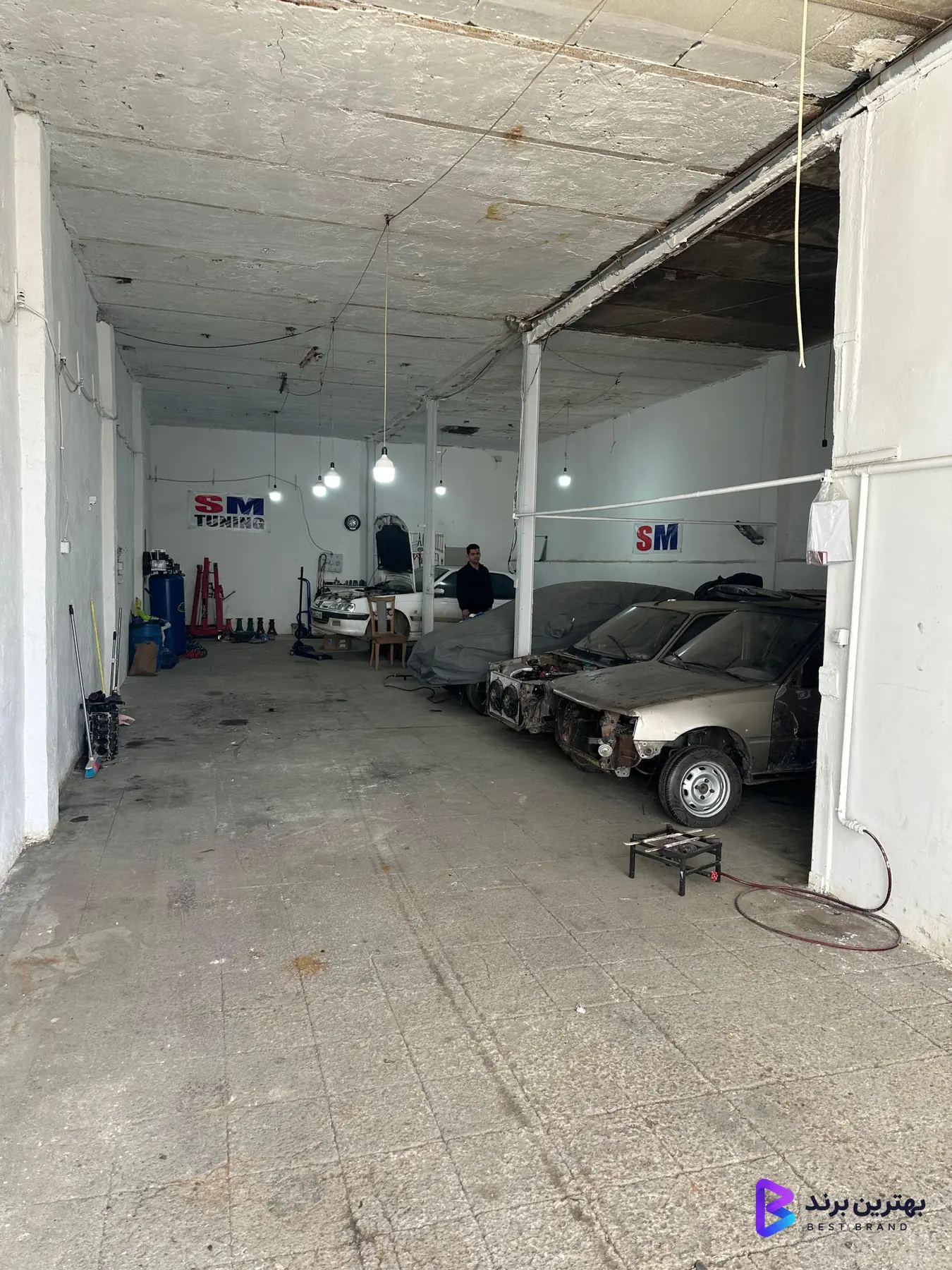 تصویر تعمیرگاه SM
