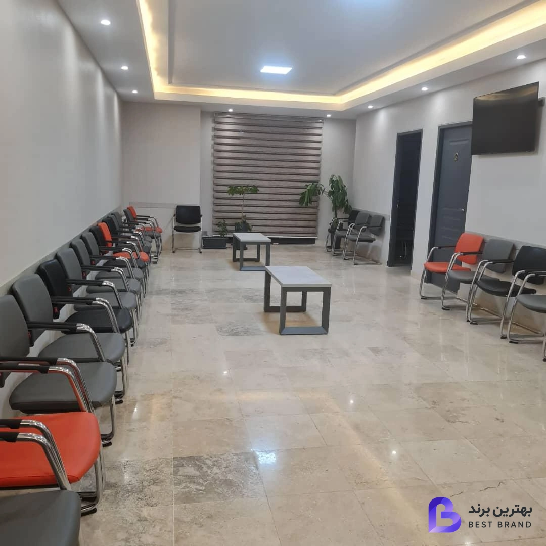 تصویر 2 از دکتر حمید حصاری کیا فوق تخصص جراحی ستون فقرات