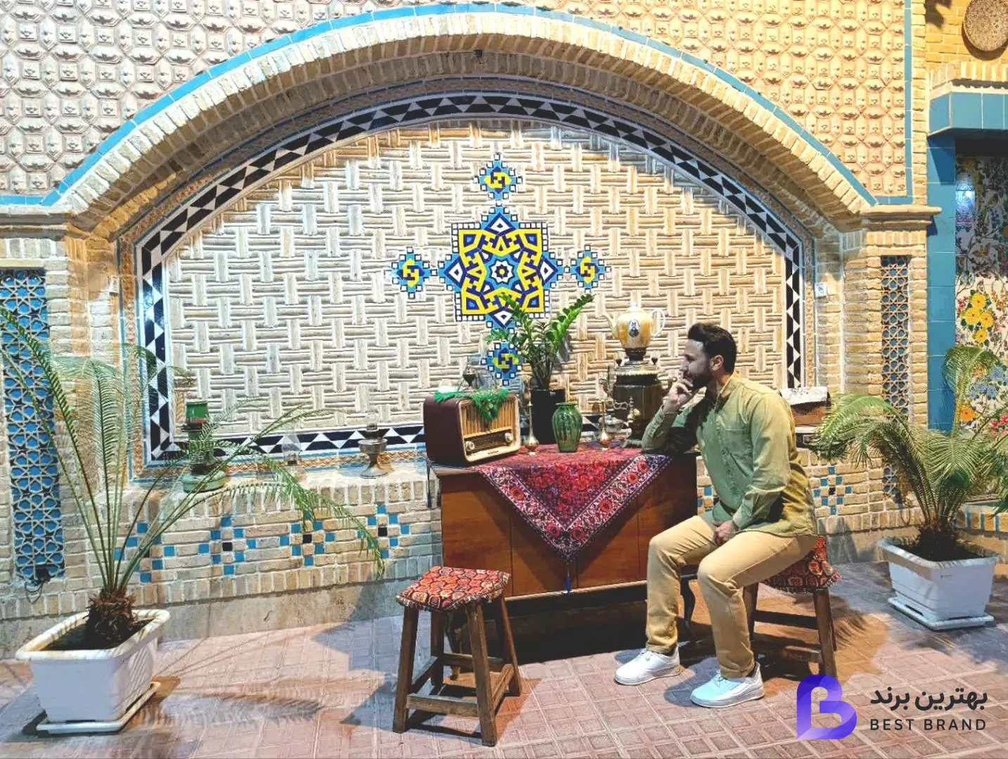 تصویر 2 از رستوران سنتی عمارت مهر