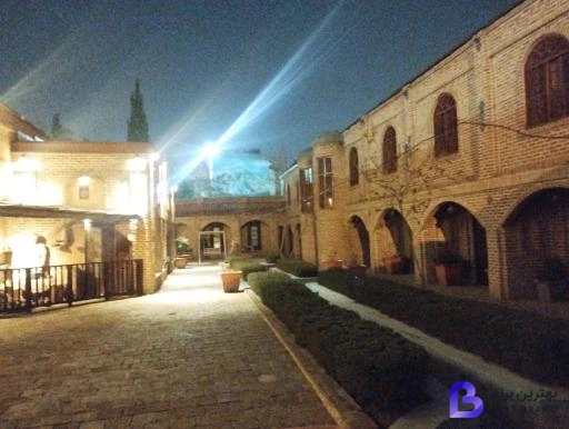 تصویر 3 از رستوران سیمرغ