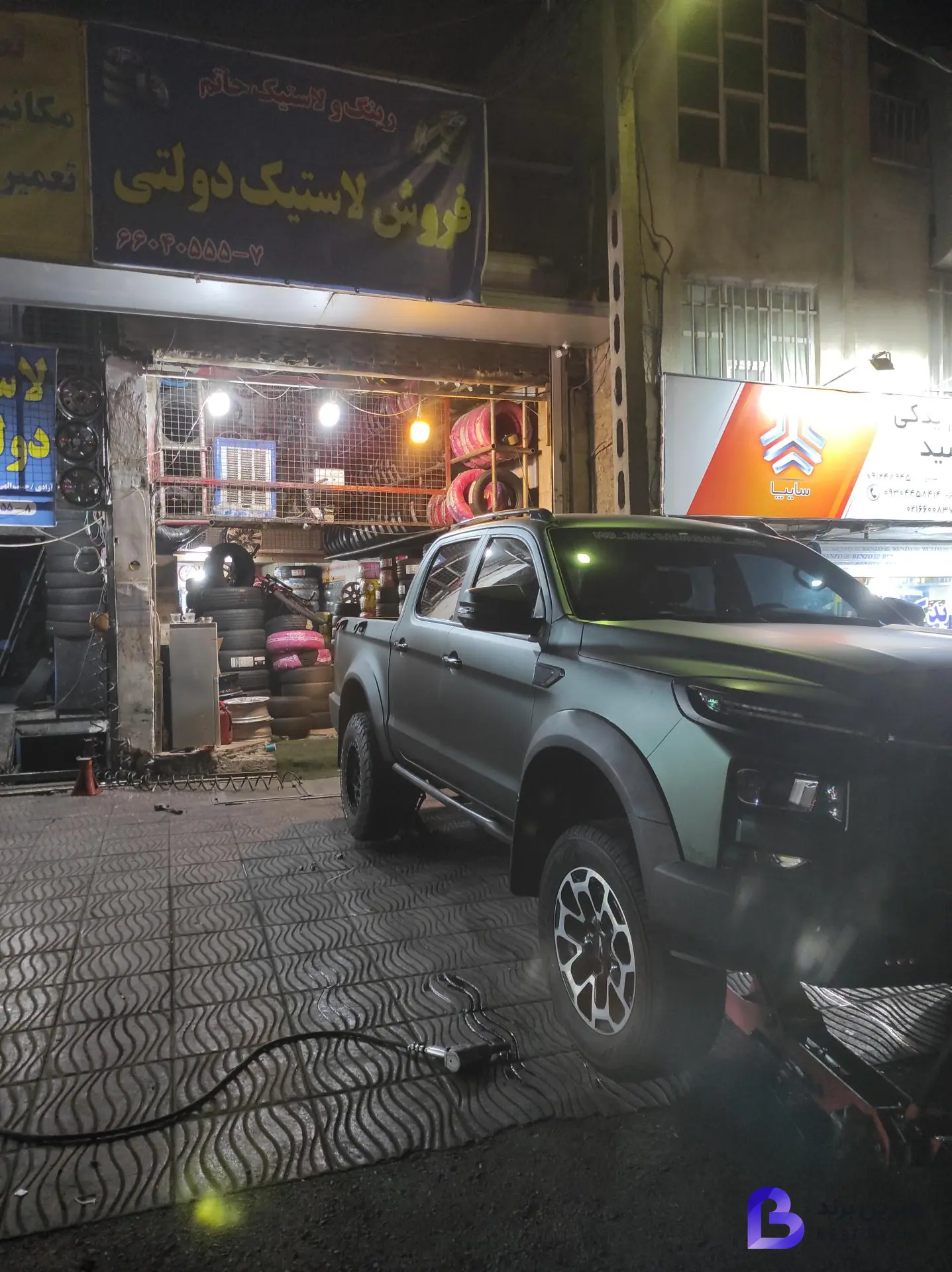 تصویر رینگ و لاستیک حاتم