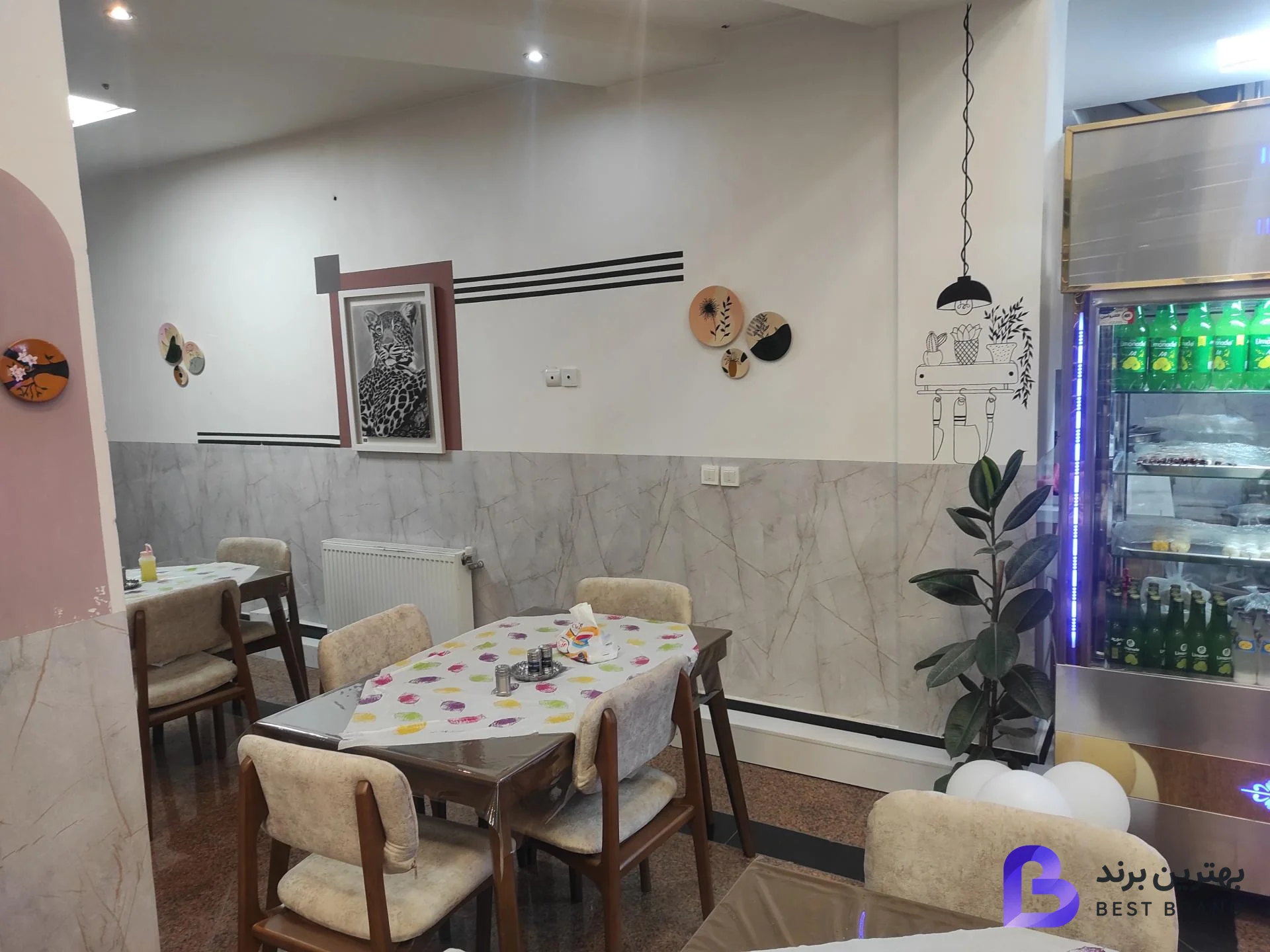تصویر 4 از عمارتِ کباب