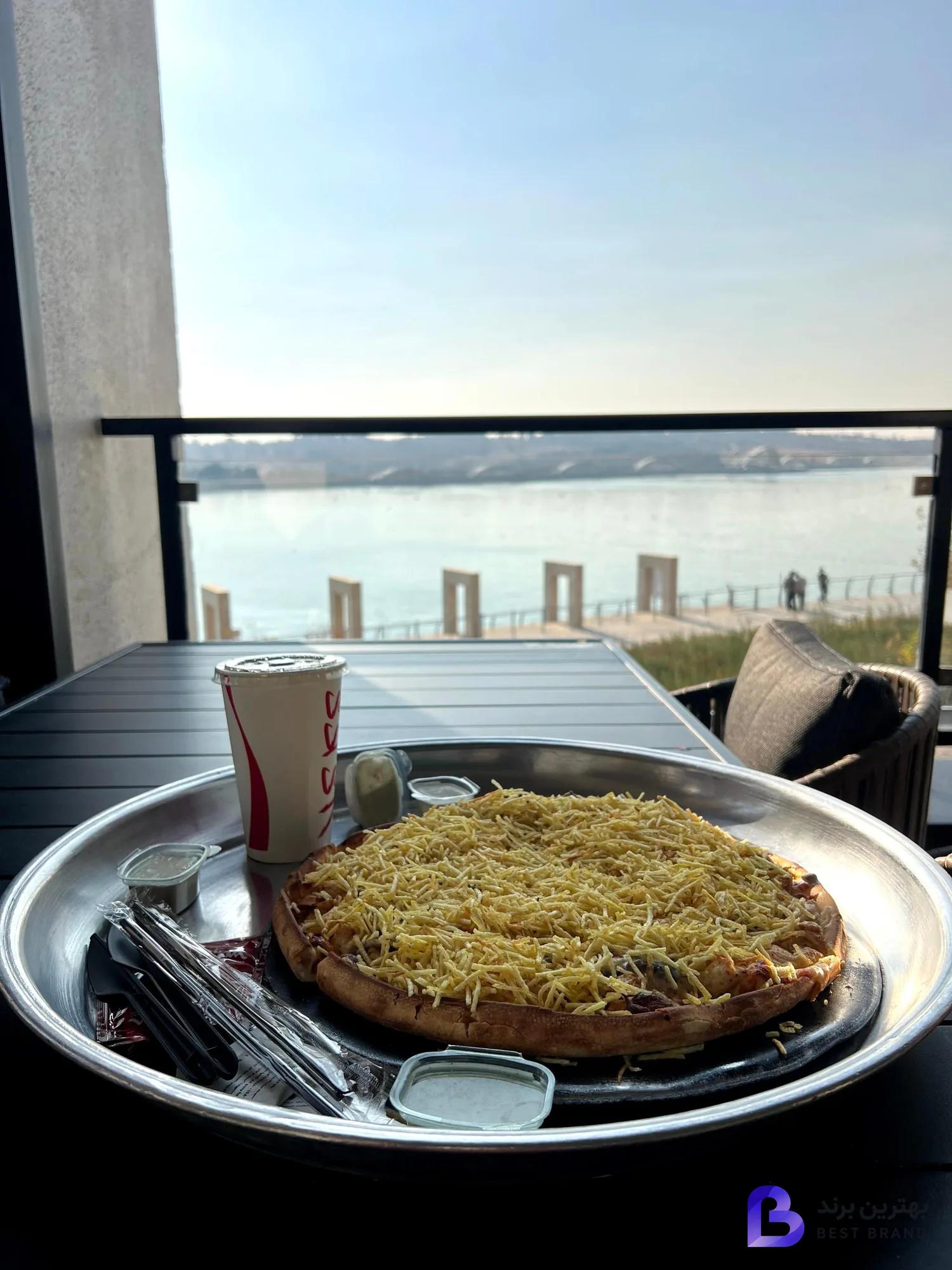تصویر 2 از فست فود چیکن فکتوری