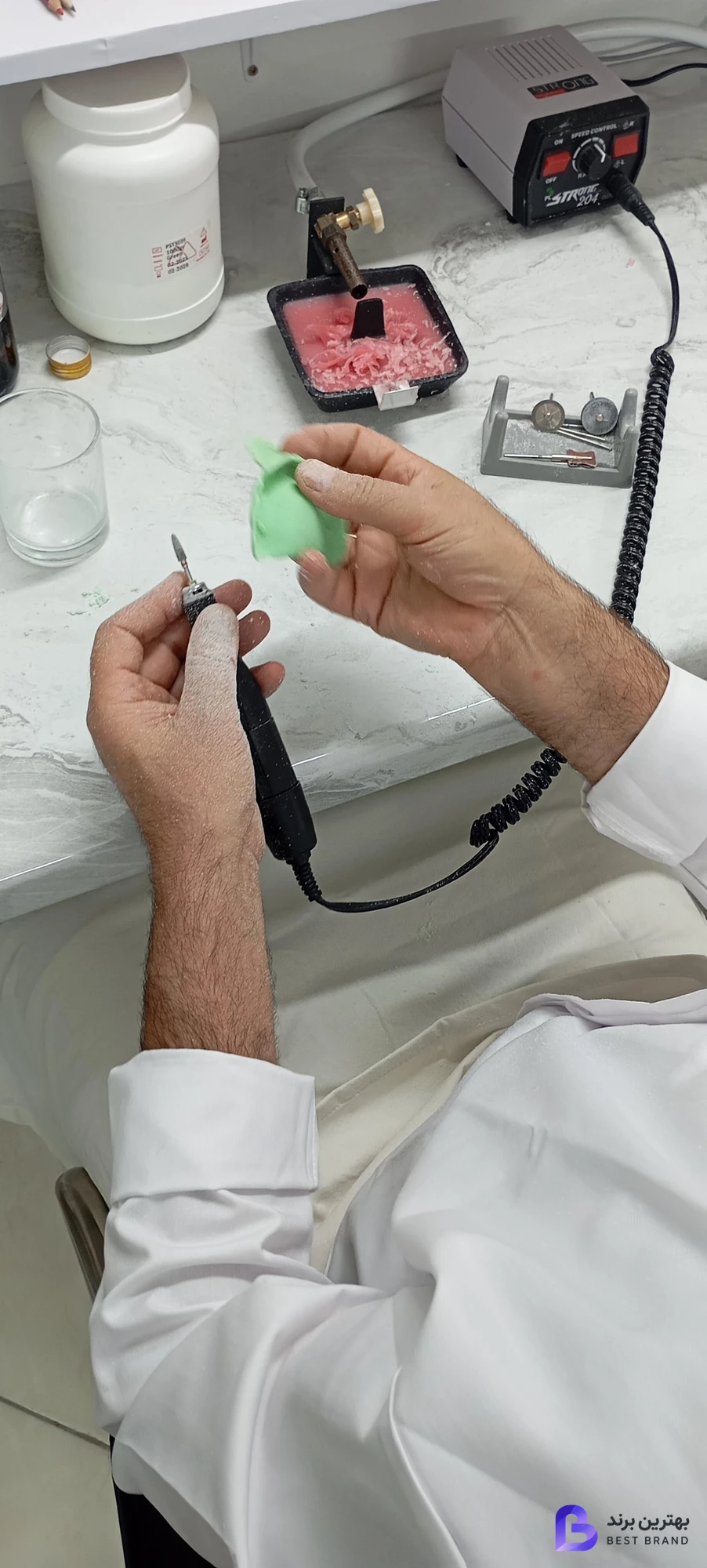 تصویر لابراتوار دندانسازی موسوی