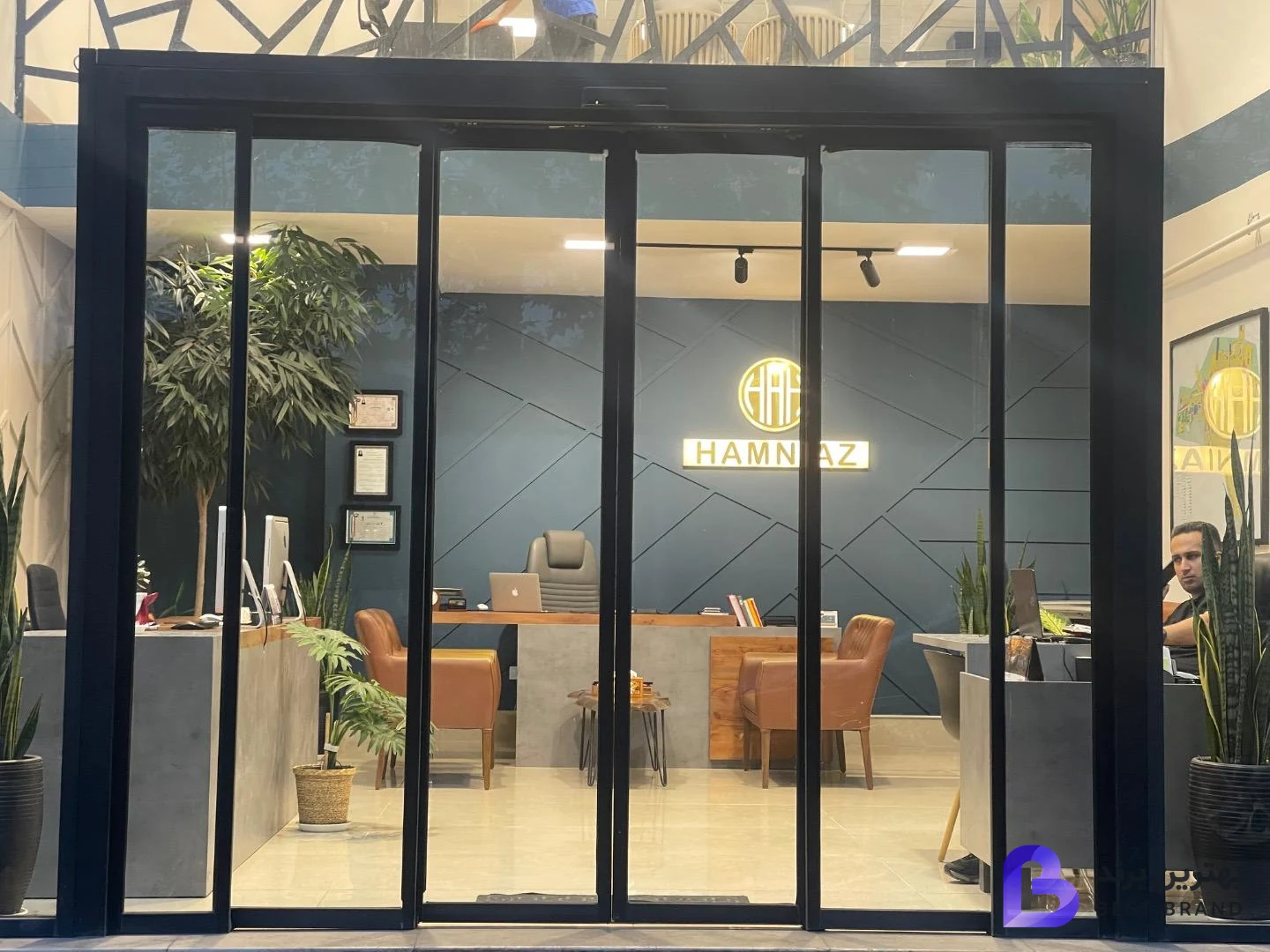 تصویر 2 از مشاورین املاک هم نیاز