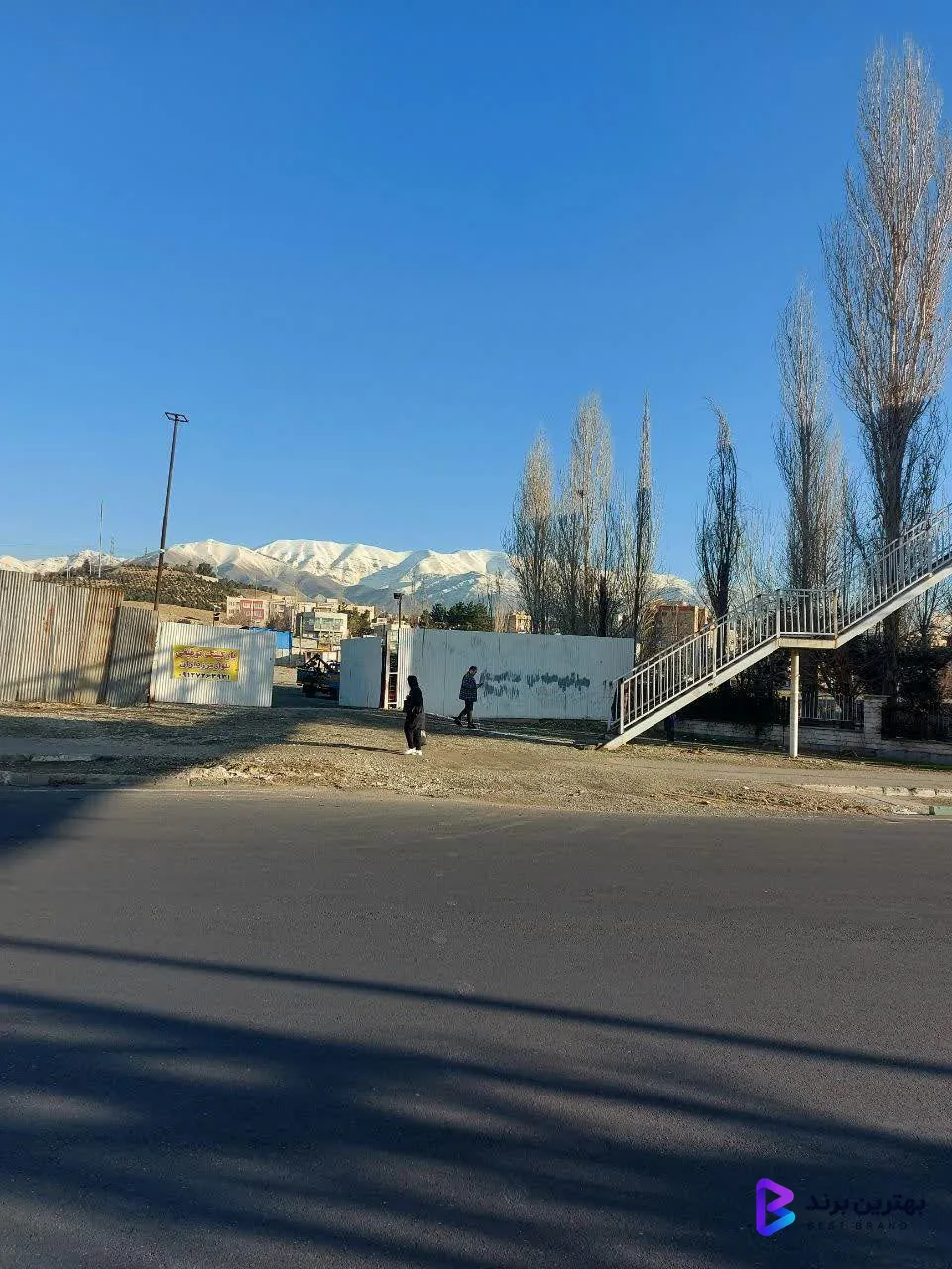 تصویر پارکینگ بلوار مرزداران