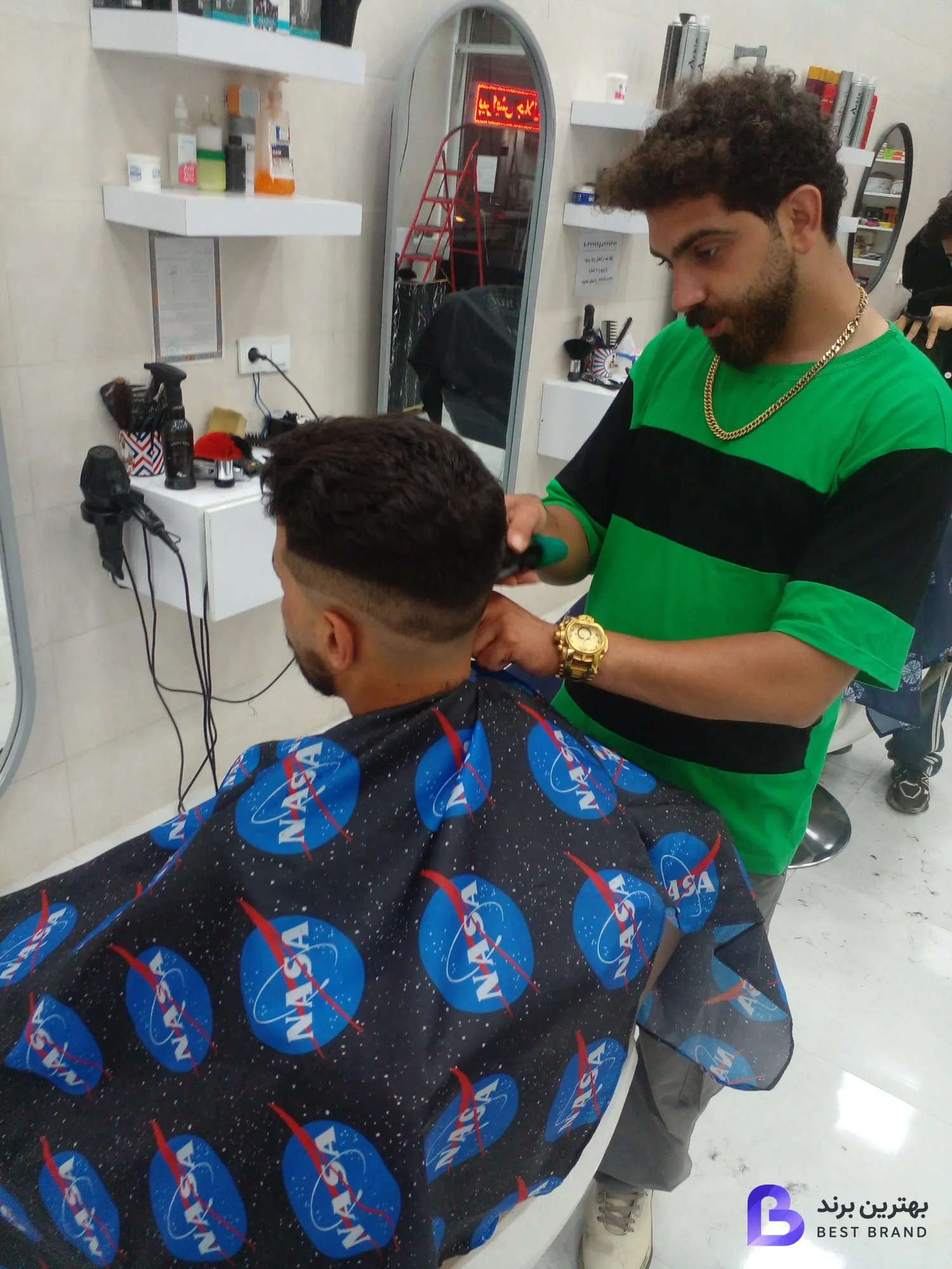 تصویر پیرایش فرفری
