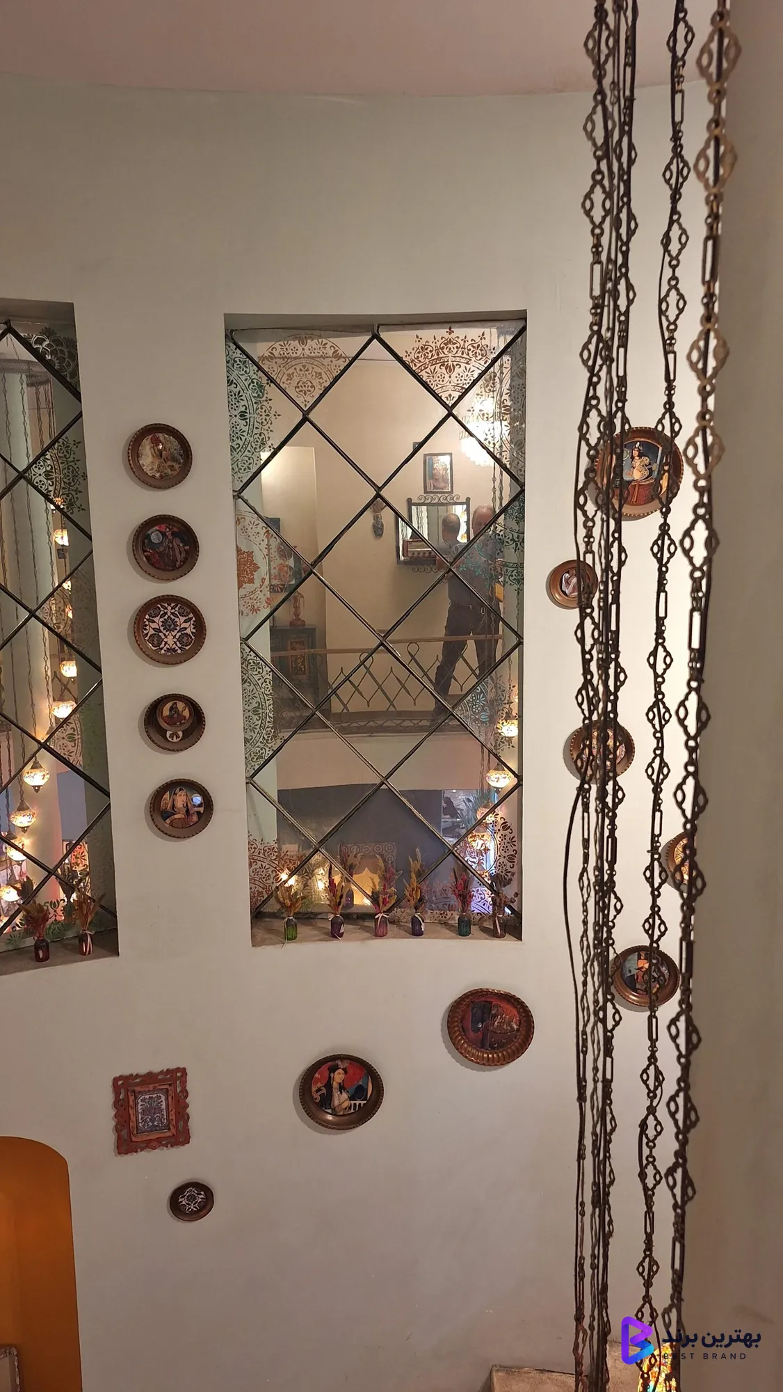 تصویر 1 از کافه عمارت جهان کوچک من