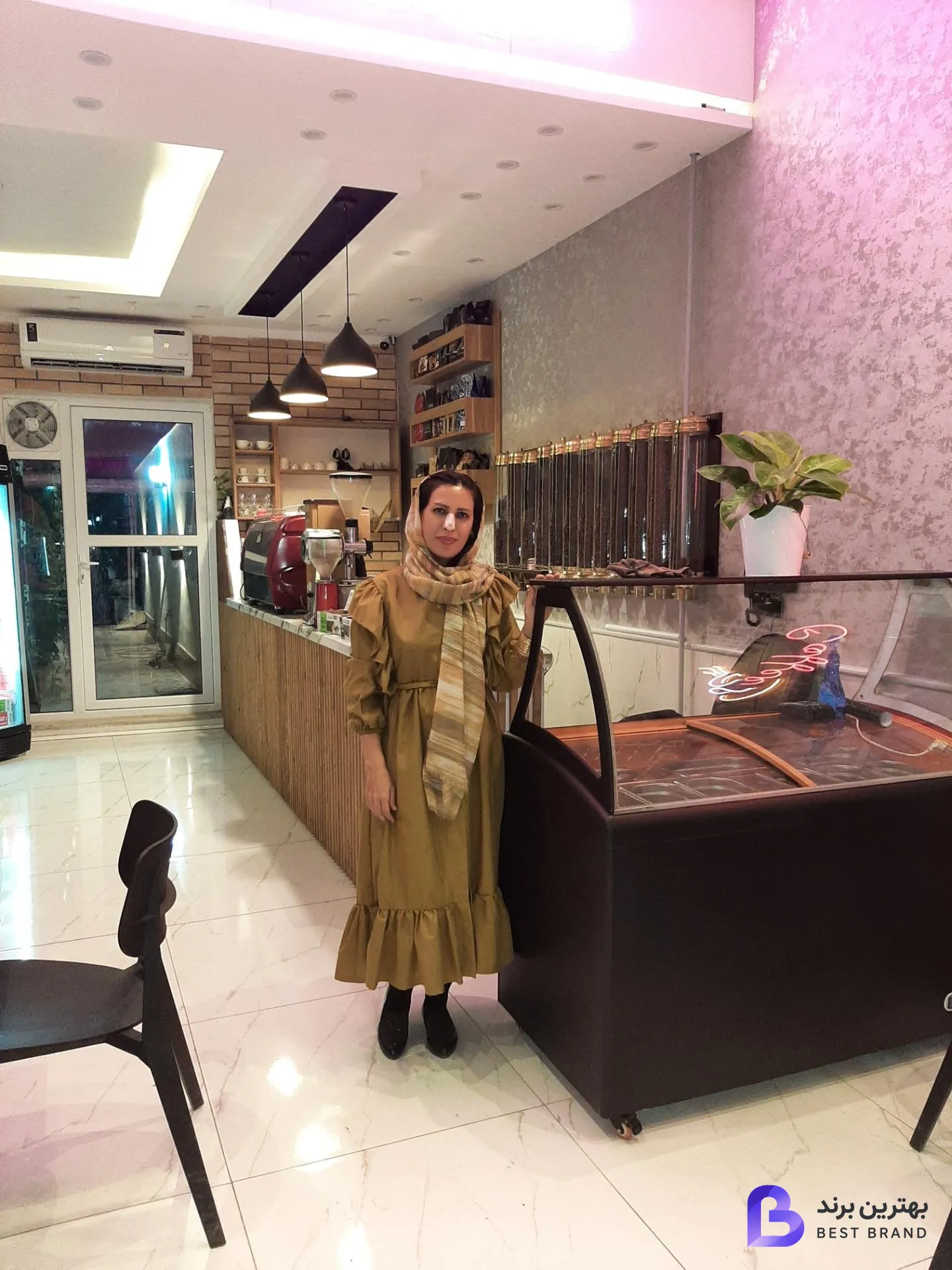 تصویر 3 از کافه فانوس شب
