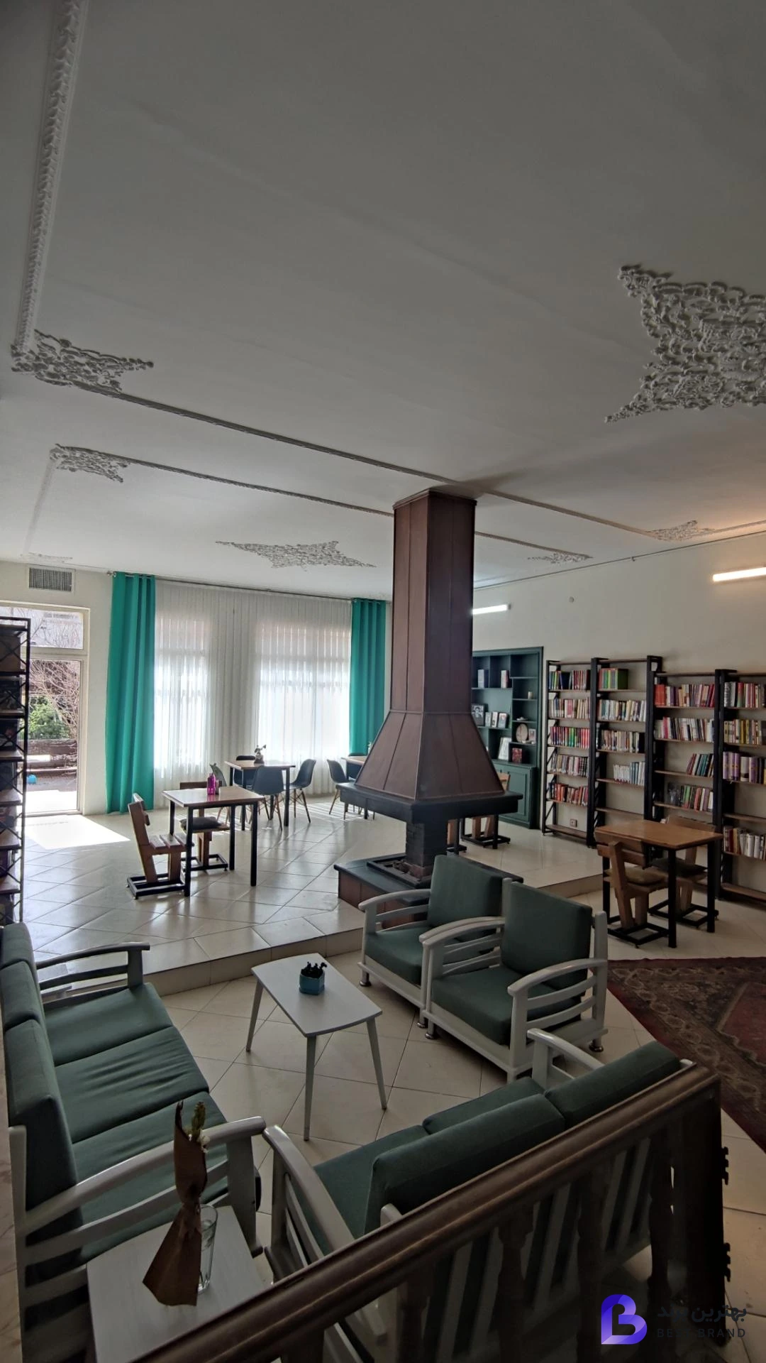 تصویر 1 از کافه کتاب خانه تجربه