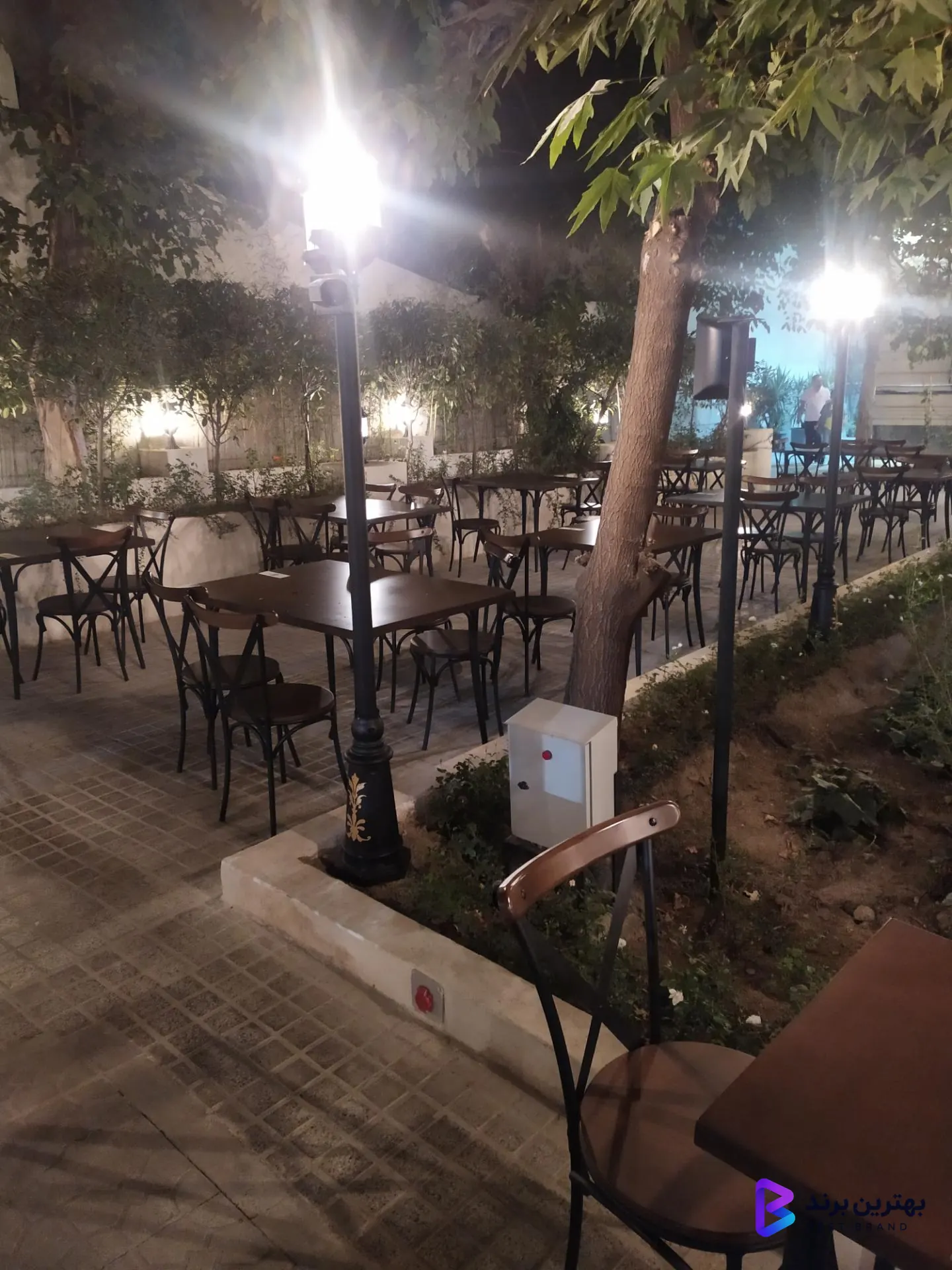 تصویر 4 از کافه گالری ایوان ربط