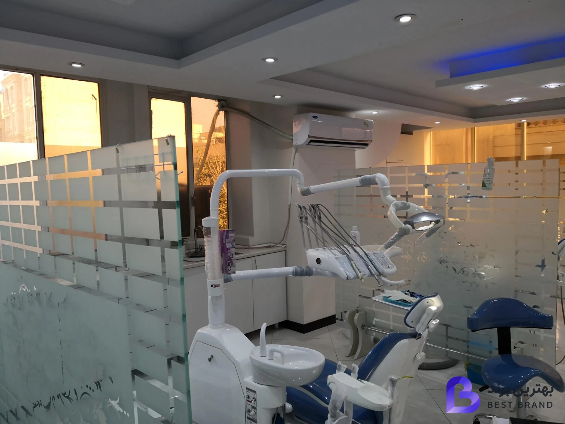 تصویر 4 از کلینیک دندانپزشکی دکتر سمیه زوارئیان