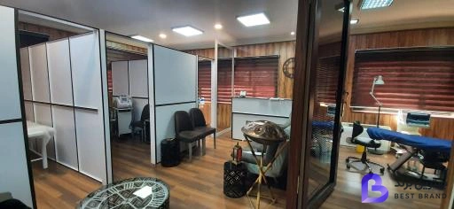 تصویر کلینیک زیبایی و لیزر گلها