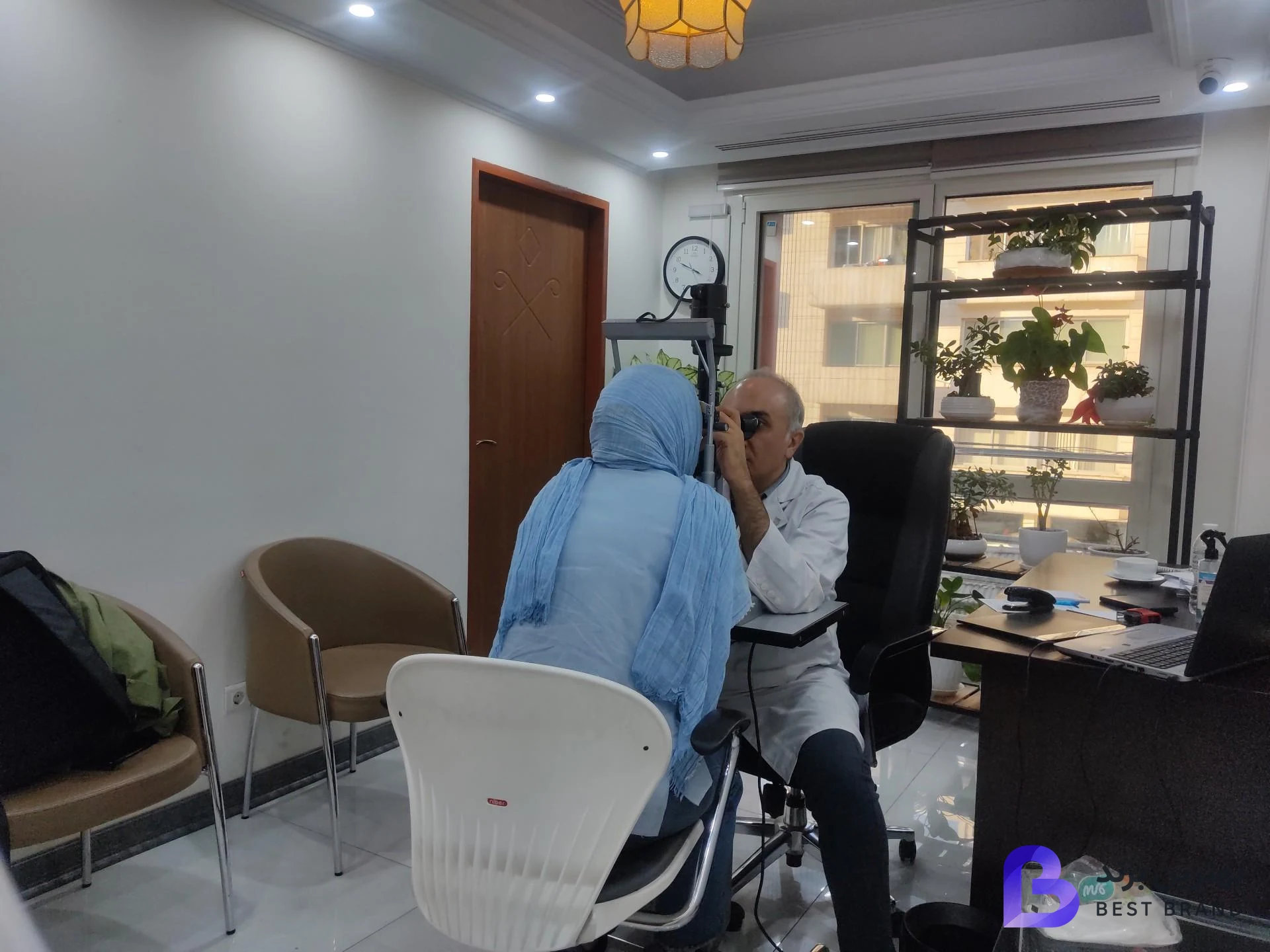تصویر 3 از کلینیک چشم دکتر حسام هاشمیان
